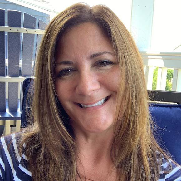 Meet your Posher, Lisa - Picture 1 of 1